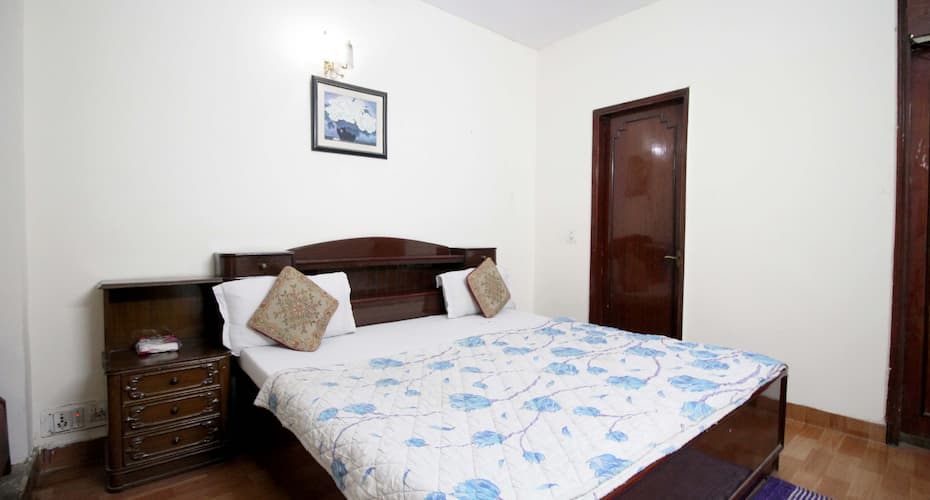 TG Stays Deshbandhu College, New Delhi 5